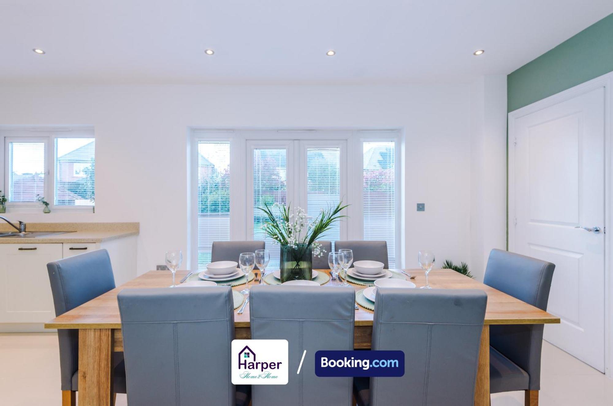 4 Bedroom By Harperletting Short Lets & Serviced Accommodation Chester With Detached Games Room Drive Long Or Short Stays Christleton Ngoại thất bức ảnh